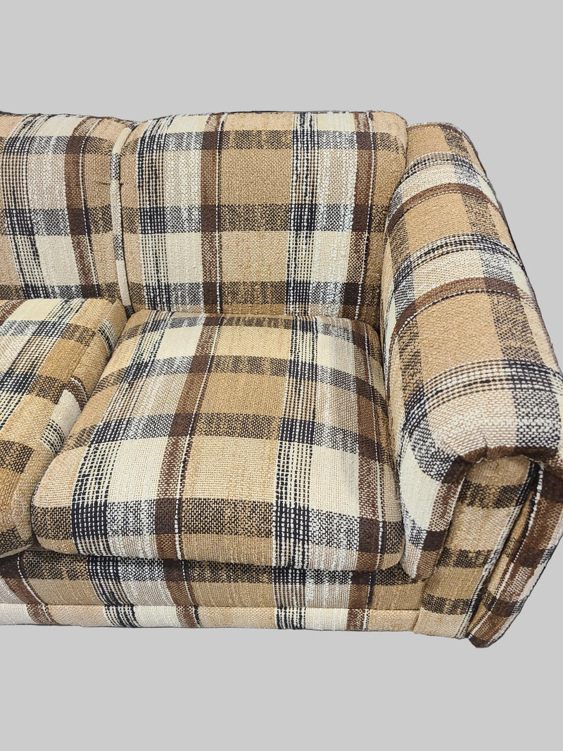 Retro Earth-Tone Plaid 3-Seater Couch