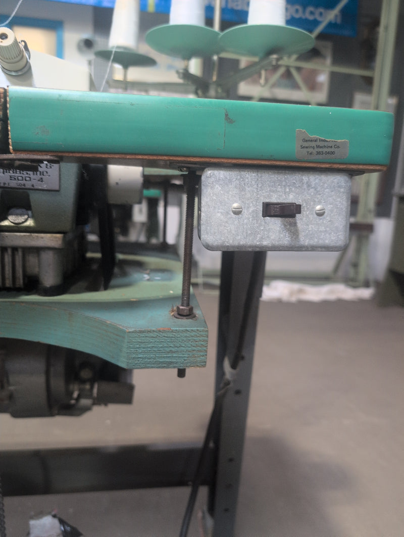 Overlocker Industrial Sewing Machine with Table