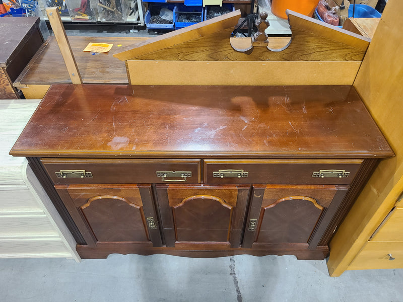 Traditional Cherry Finish 3-Door Server Buffet / Sideboard