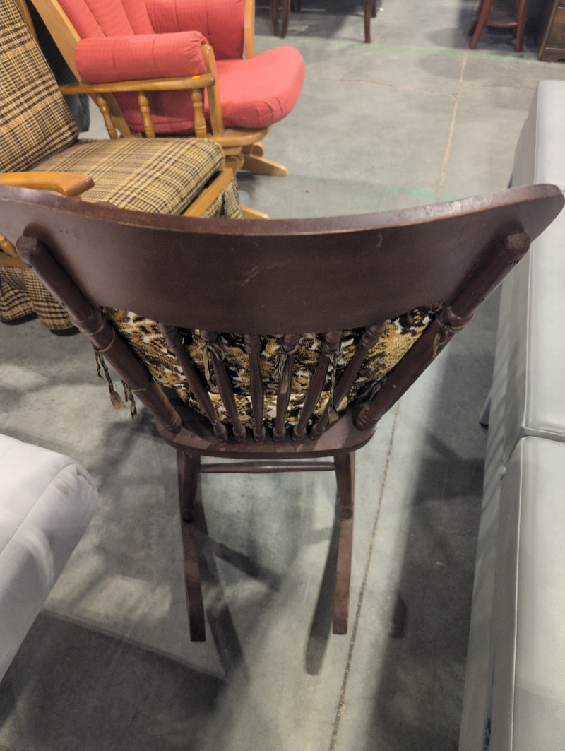 Simple Wood Rocking Chair with Fabric with Leaf Designs