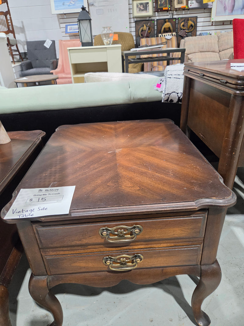 Vintage Queen Anne Style 2-Drawer Wood Nightstand