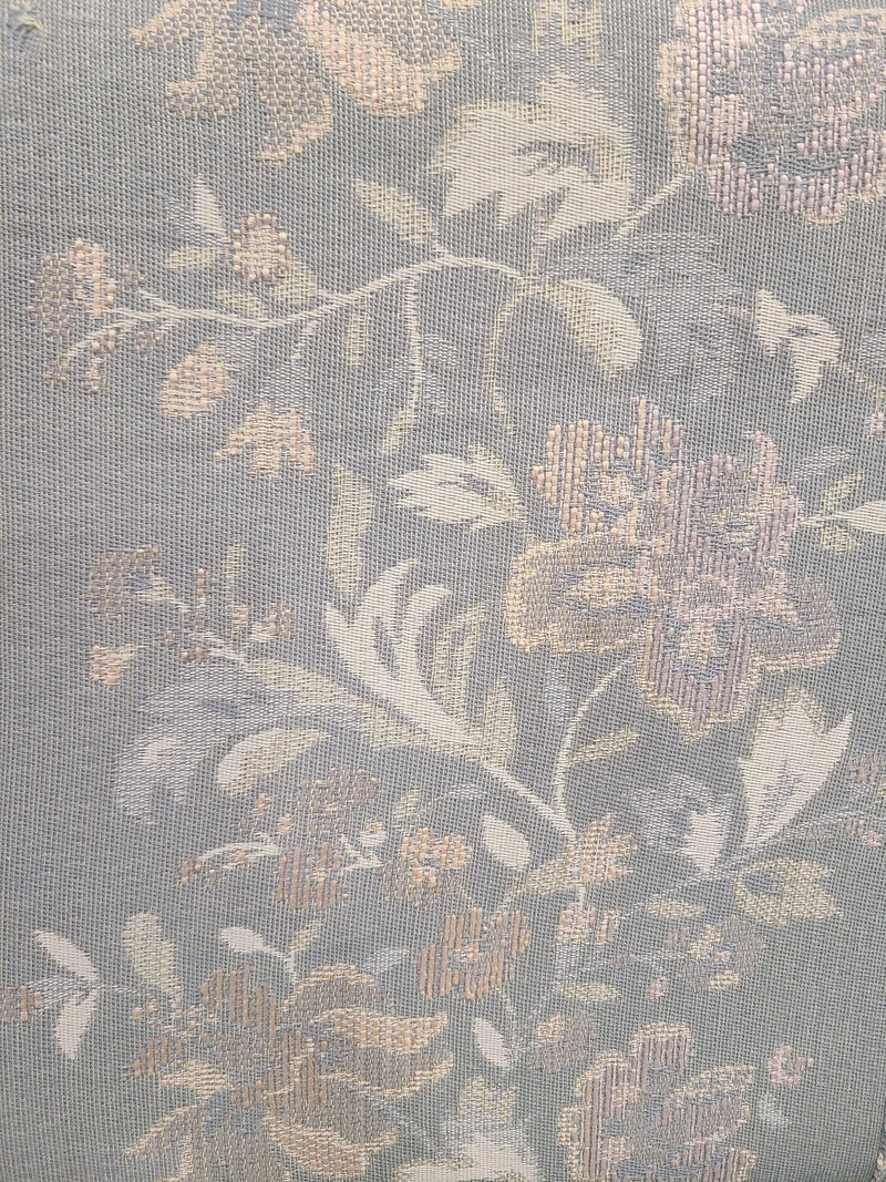 Traditional Floral Upholstered Two-Cushion Loveseat