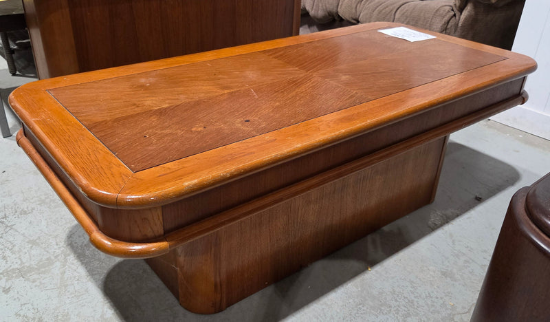 Vintage Mid-century Modern Coffee Table
