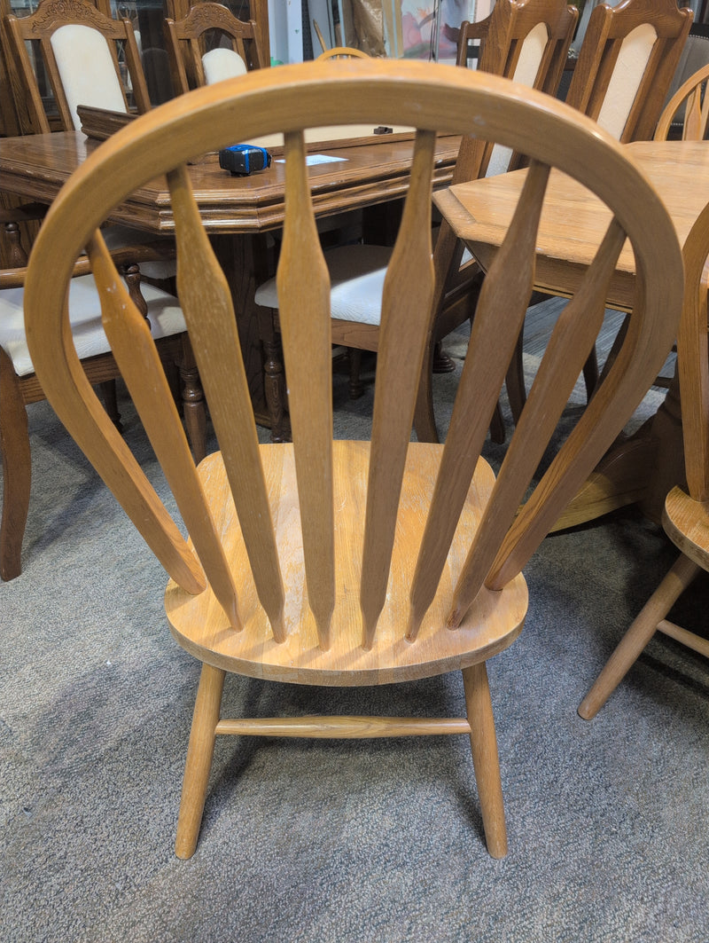 Light Brown Wooden Dining Table with 4 Matching Chairs