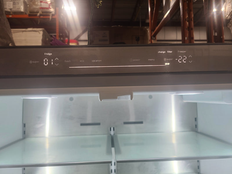Excellent Condition New Bosch 800 Series Stainless Steel French Door Refrigerator