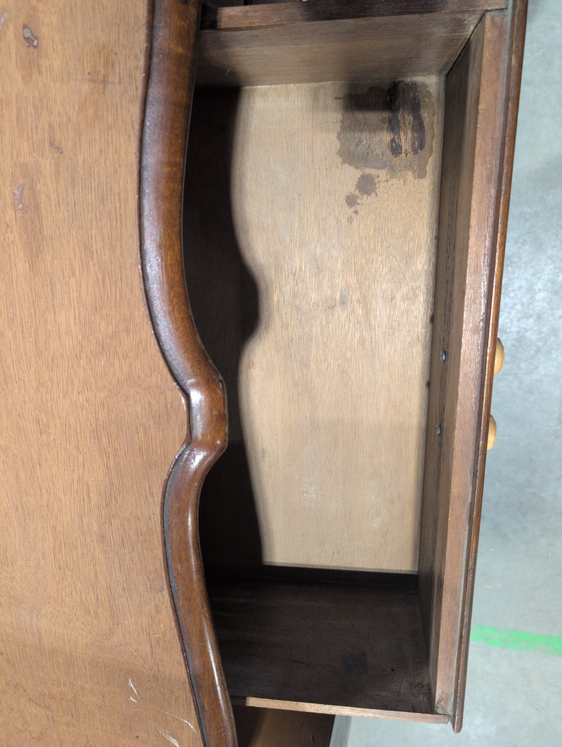 Wooden Dresser with 6 Drawers