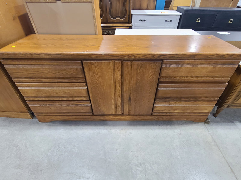 Solid Oak Palliser 6-Drawer Dresser with Center Storage Cabinet