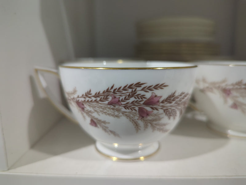 21 PC Minton Bedford Bone China Dinner + Tea Set