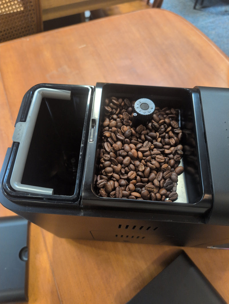 SMEG Espresso Automatic Coffee Machine