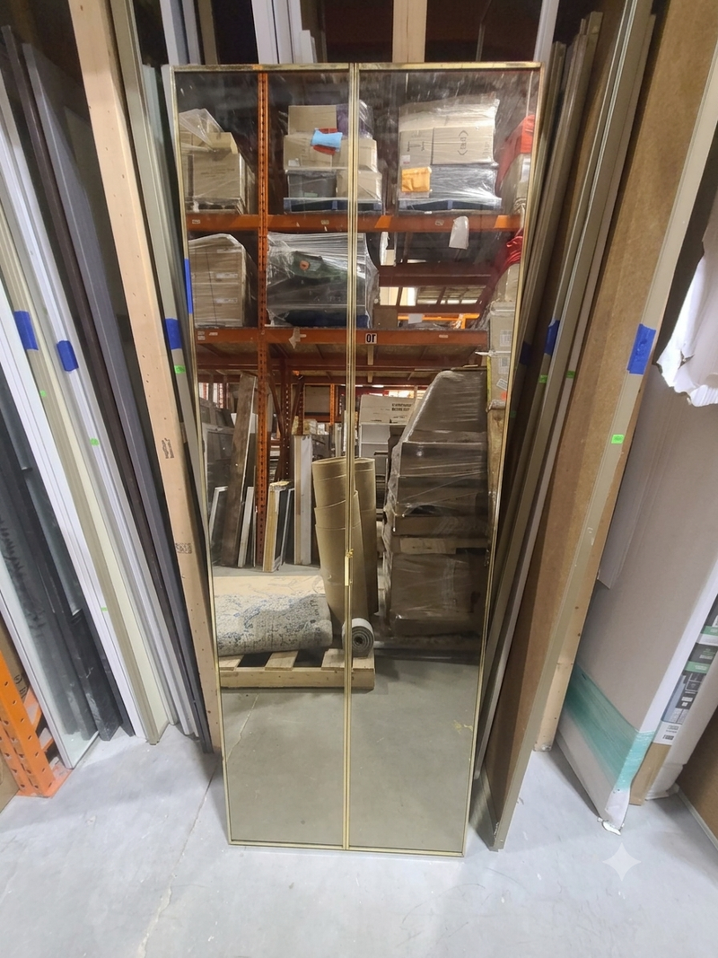 Excellent Condition Gold-Framed Bi-Fold Mirror Closet Doors