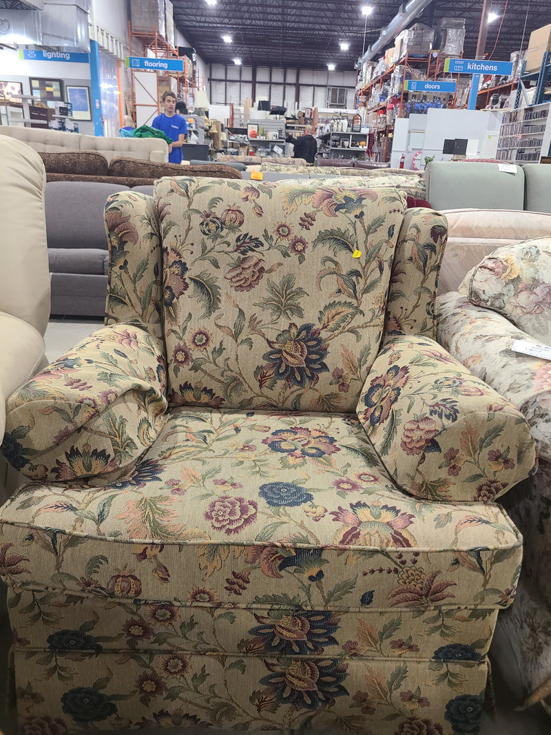 Traditional Tapestry Upholstered Armchair – Floral & Botanical Motif