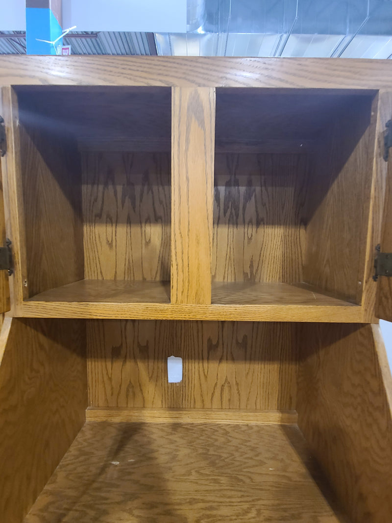 Classic Oak Raised-Panel Kitchen Cabinet Set (13 Pieces Total)