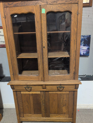 Dark Brown Country Style Hutch