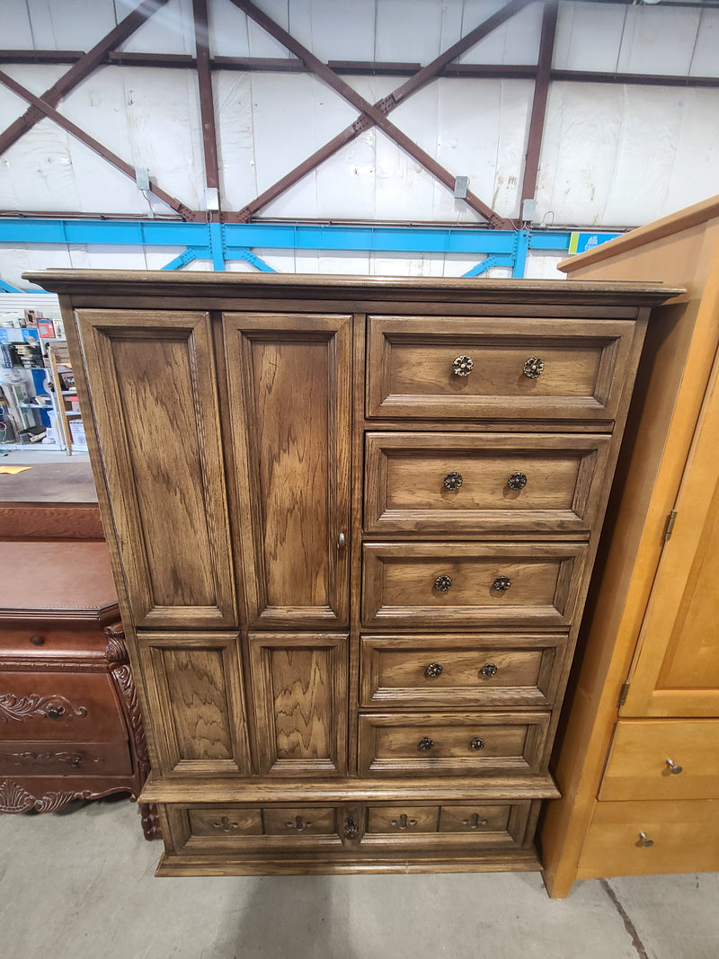 Traditional Oak-Finish Gentleman's Chest / Armoire with Mirror