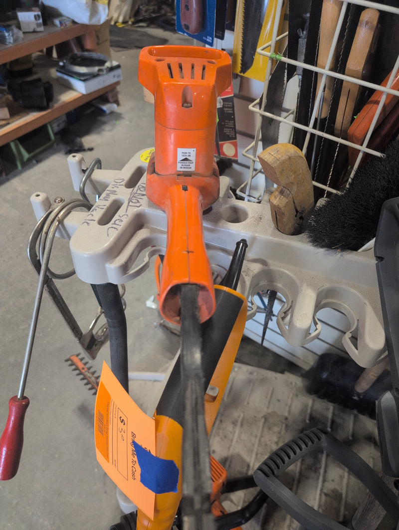 Black & Decker 13 Inch Double Edge Hedge Trimmer