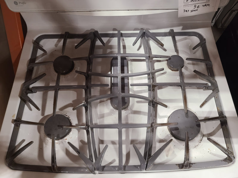 GE Profile Freestanding Dual Fuel Convection Stove in White