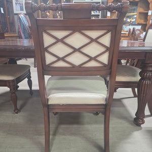 Traditional Dining Table/ 4 Chairs