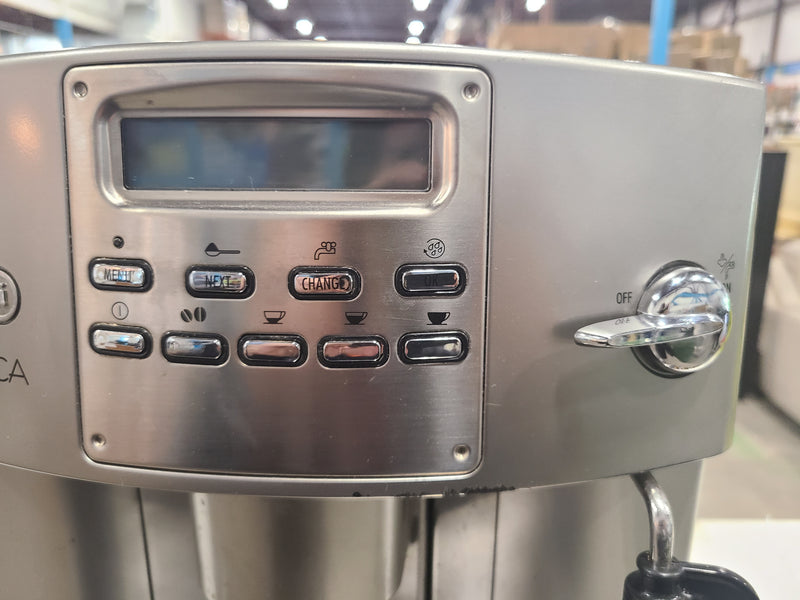 DeLonghi Magnifica Digital Super-Automatic Espresso Machine – Silver