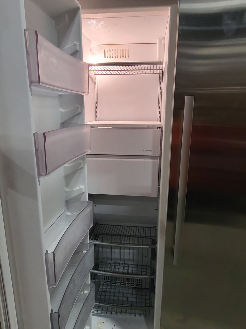 Thermador Built-In Stainless Steel Side-by-Side Refrigerator & Freezer