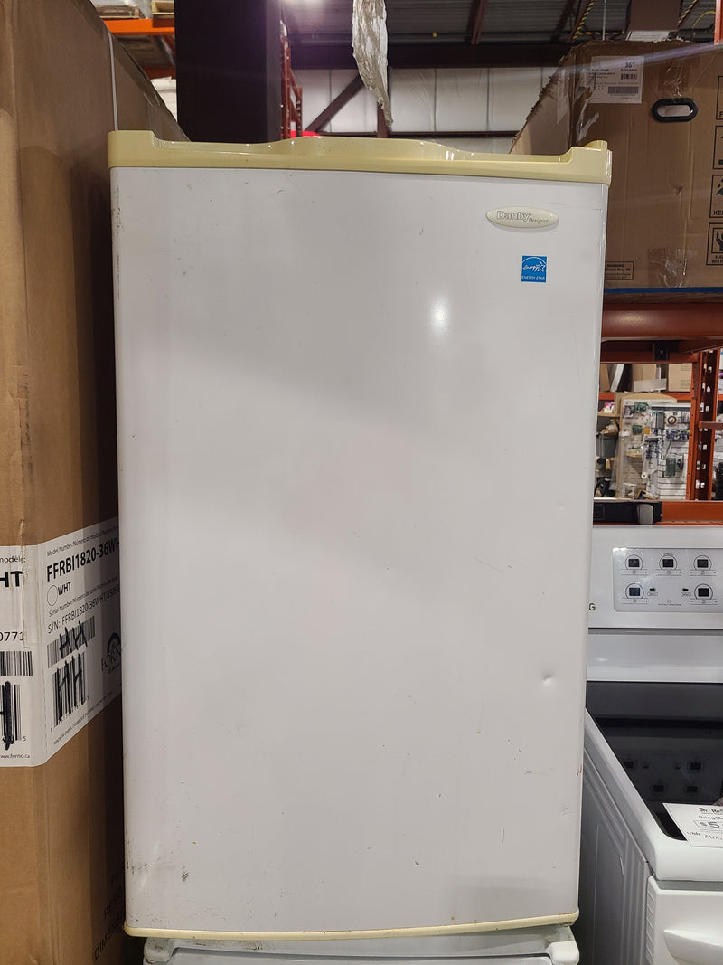 Good Condition Danby Designer Compact Mini Fridge in White