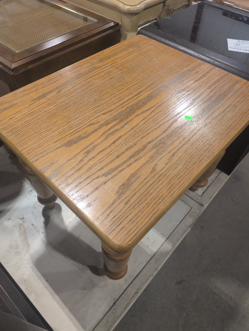 Solid Oak Sidetable