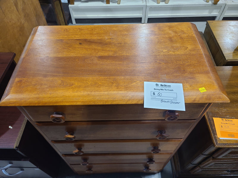 Traditional Warm-Tone Wood Five-Drawer Bedroom Dresser with Matching Knobs