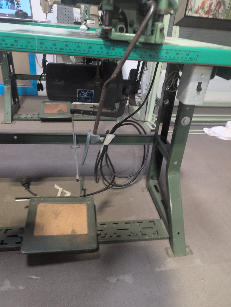 Blind Hemmer Industrial Sewing Machine with Table