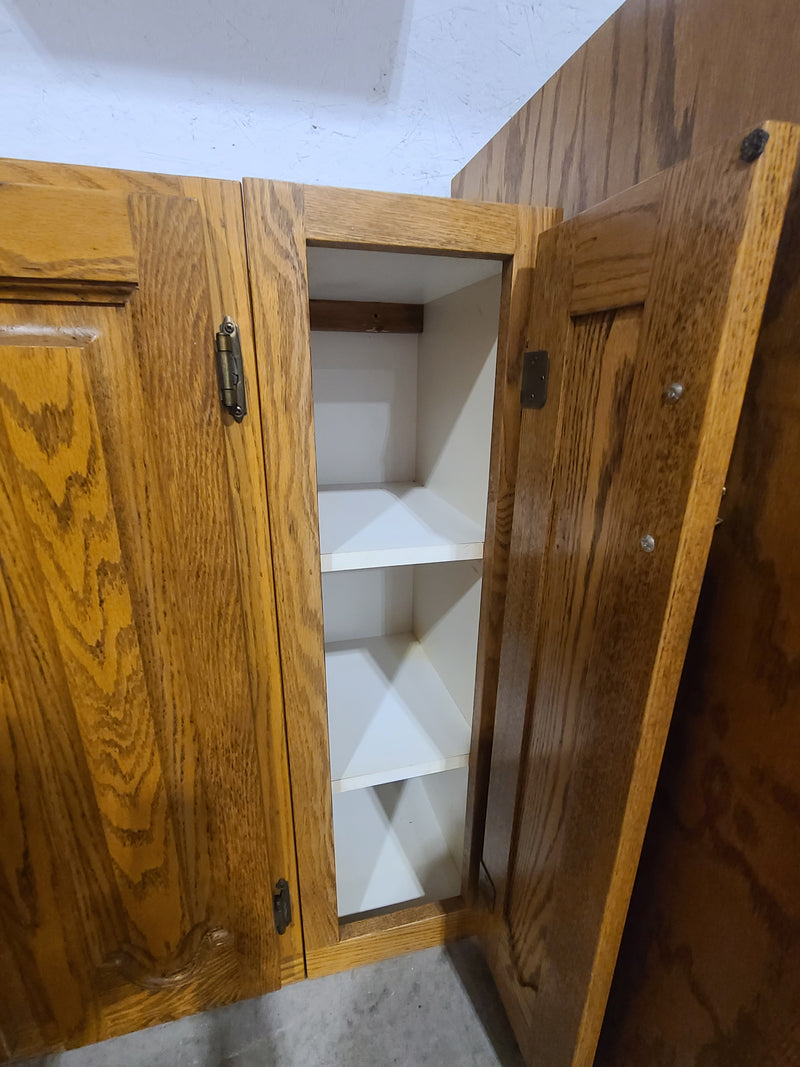 Classic Oak Raised-Panel Kitchen Cabinet Set (13 Pieces Total)
