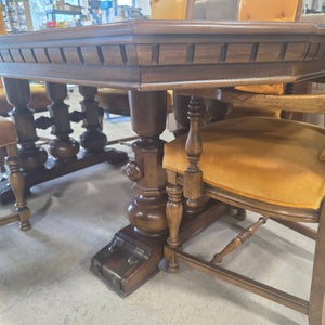Vintage 7 Piece Dining Room Set