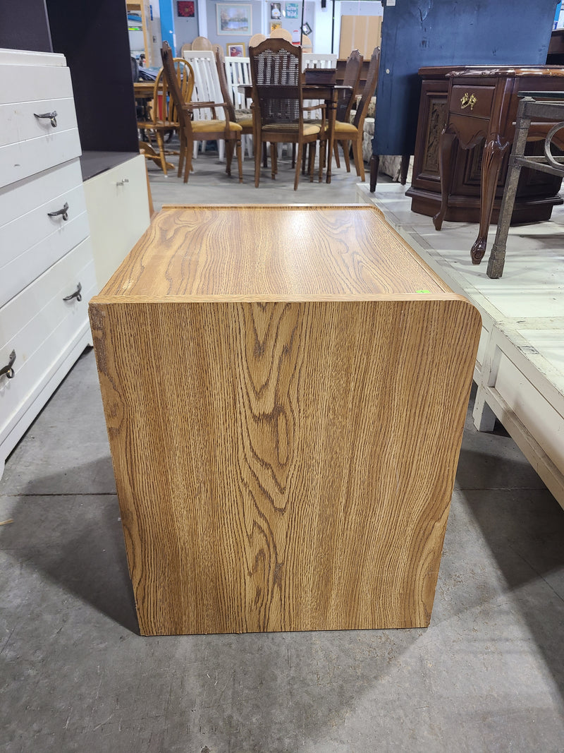 Vintage Palliser Light Oak Waterfall 2-Drawer Nightstand / End Table