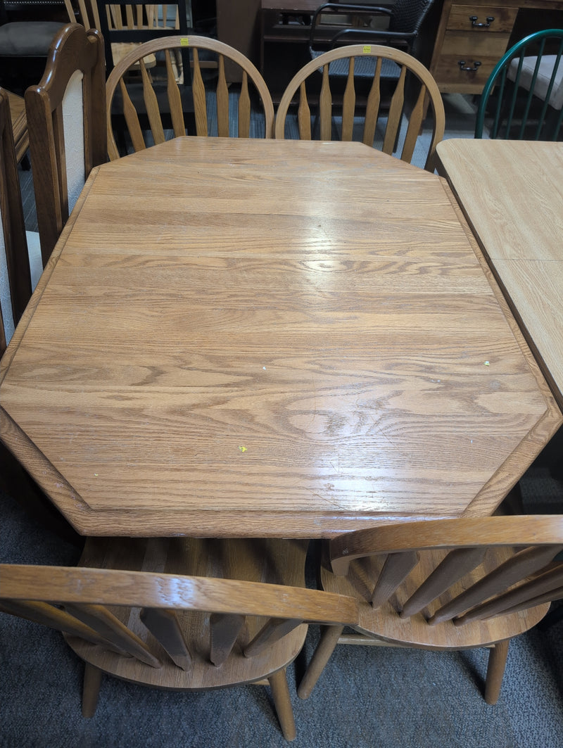 Light Brown Wooden Dining Table with 4 Matching Chairs