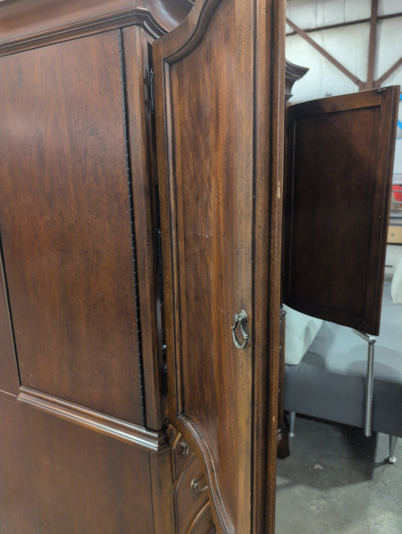 Thomasville Mahogany Veneer TV Armoire