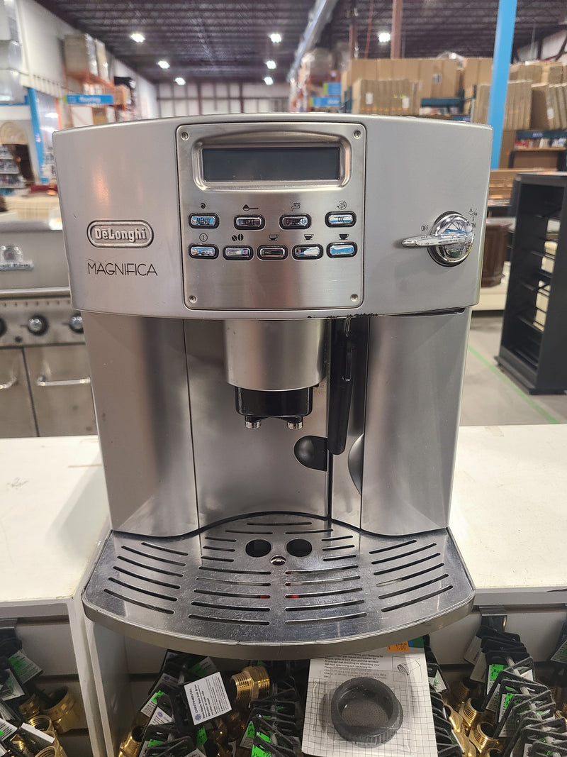 DeLonghi Magnifica Digital Super-Automatic Espresso Machine – Silver