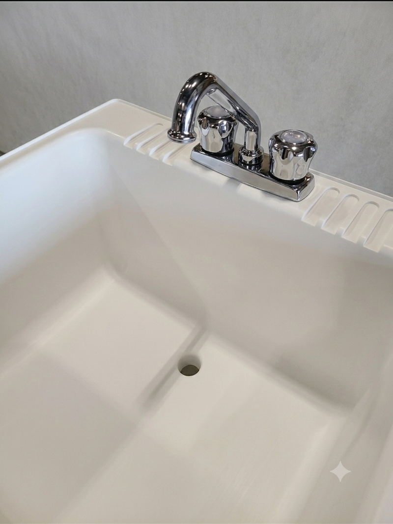 White Freestanding Utility/Laundry Tub with Faucet