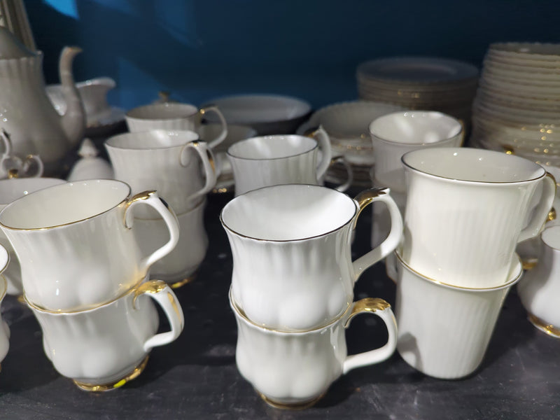 Royal Albert Val D'Or Fine Bone China (England) 105 Pieces Dinnerware Set White Original