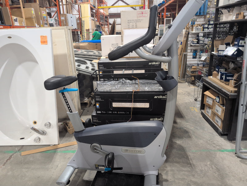 Precor UBK 835 Upright Bike
