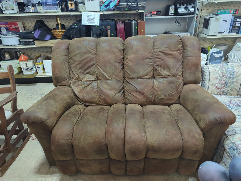 Double-reclining Leather Loveseat with Backrests and Arms