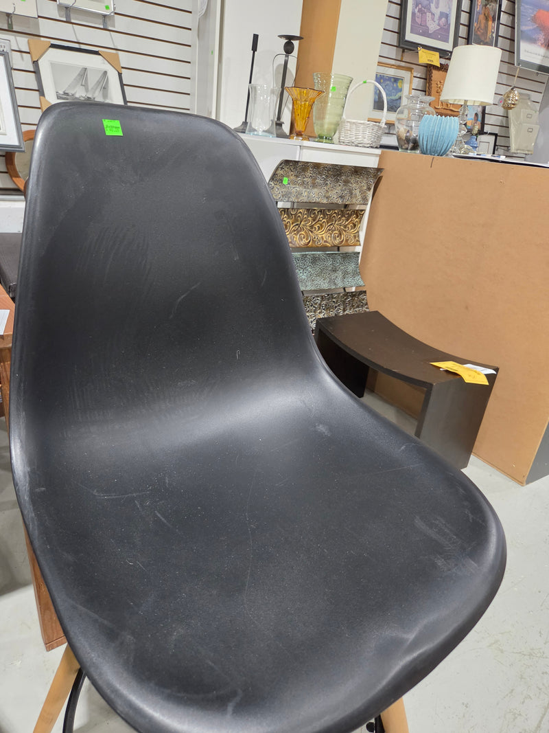 Mid-Century Modern Molded Plastic Counter Bar Stool