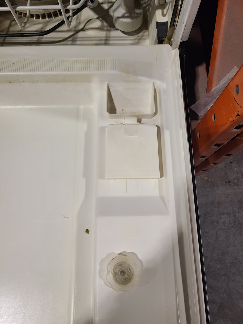 Kenmore Classic Under-Counter Dishwasher in Bright White