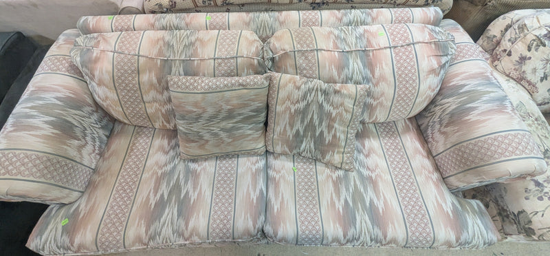 Vintage Patterned Pull Out Couch