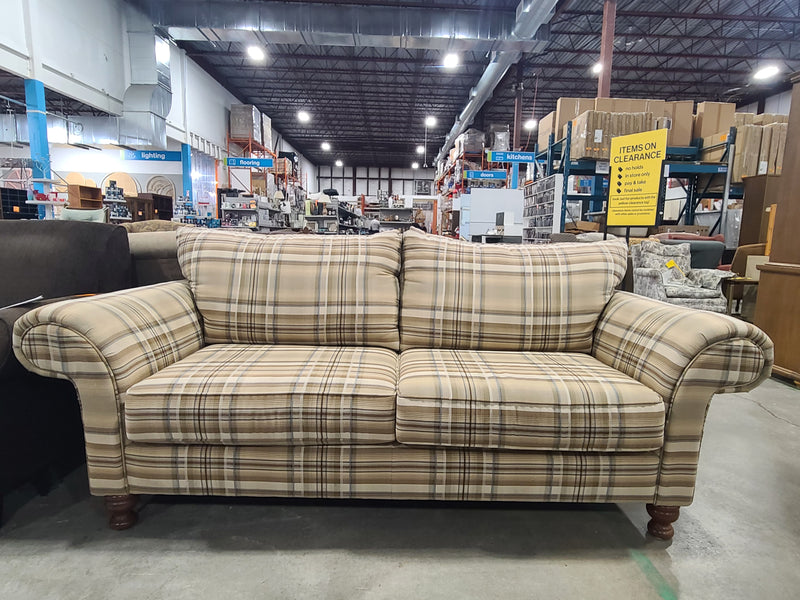 Cozy Plaid Roll-Arm Sofa in Earthy Tones