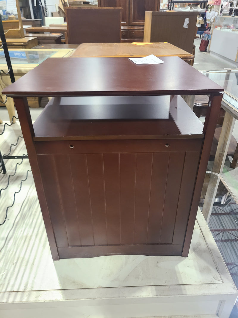 Wooden Pet House End Table & Litter Box Enclosure