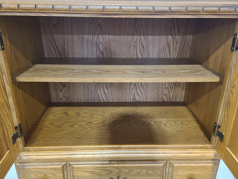 Traditional Oak Gentleman’s Chest Armoire