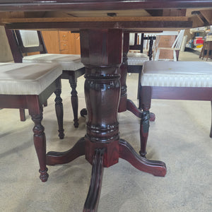 Mahogany Dining Table/ 5 Chairs