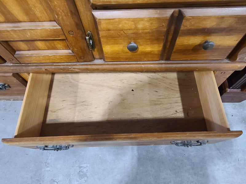 Rustic Vintage Wooden Dresser Sideboard / Credenza