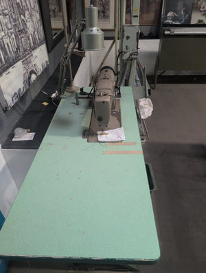 Straight Stitch Industrial Sewing Machine with Table