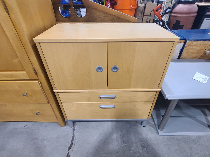 Light Wood Storage Cabinet with 2 Doors and 2 Drawers