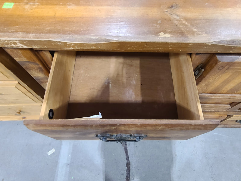 Rustic Vintage Wooden Dresser Sideboard / Credenza
