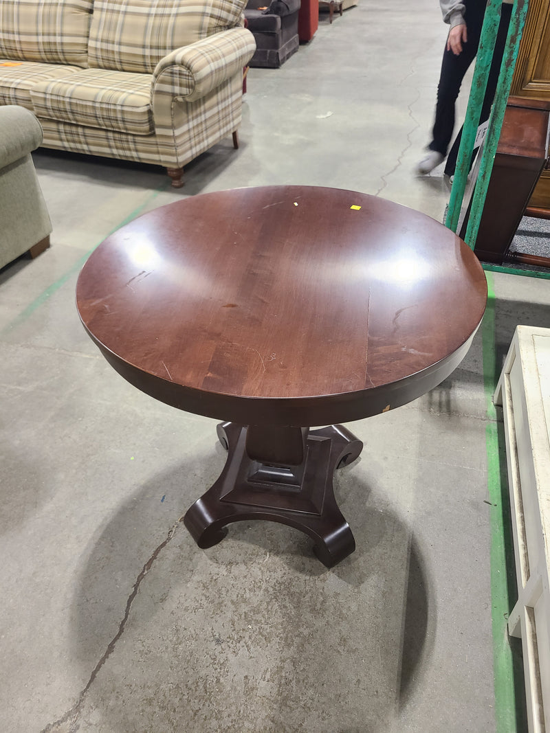 Traditional Round Mahogany Pedestal Side Table