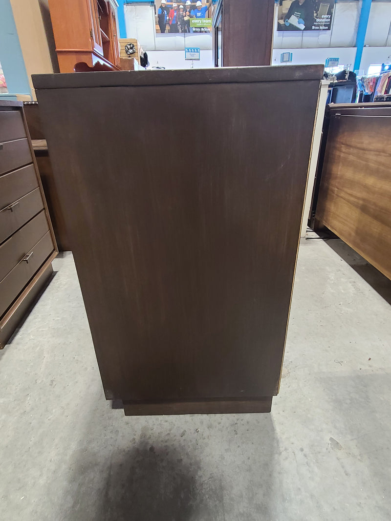 Mid-Century Modern Brown 3-Drawer Dresser